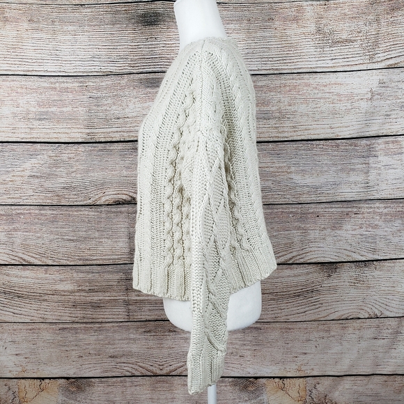 🏷Charlotte Russe | Cream Knit Chunky Sweater S - Picture 2 of 4